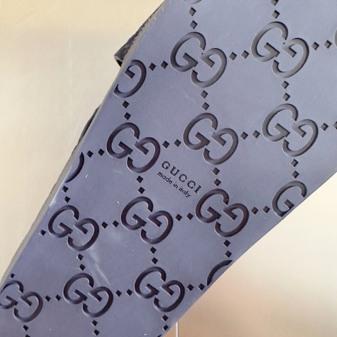 GG Men's Slide Navy Blue Embossed Suede 595712