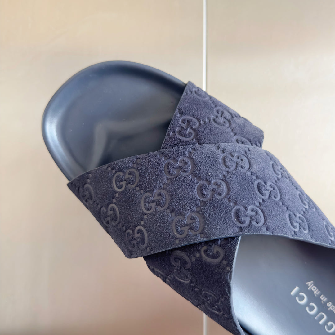 GG Men's Slide Navy Blue Embossed Suede 595712