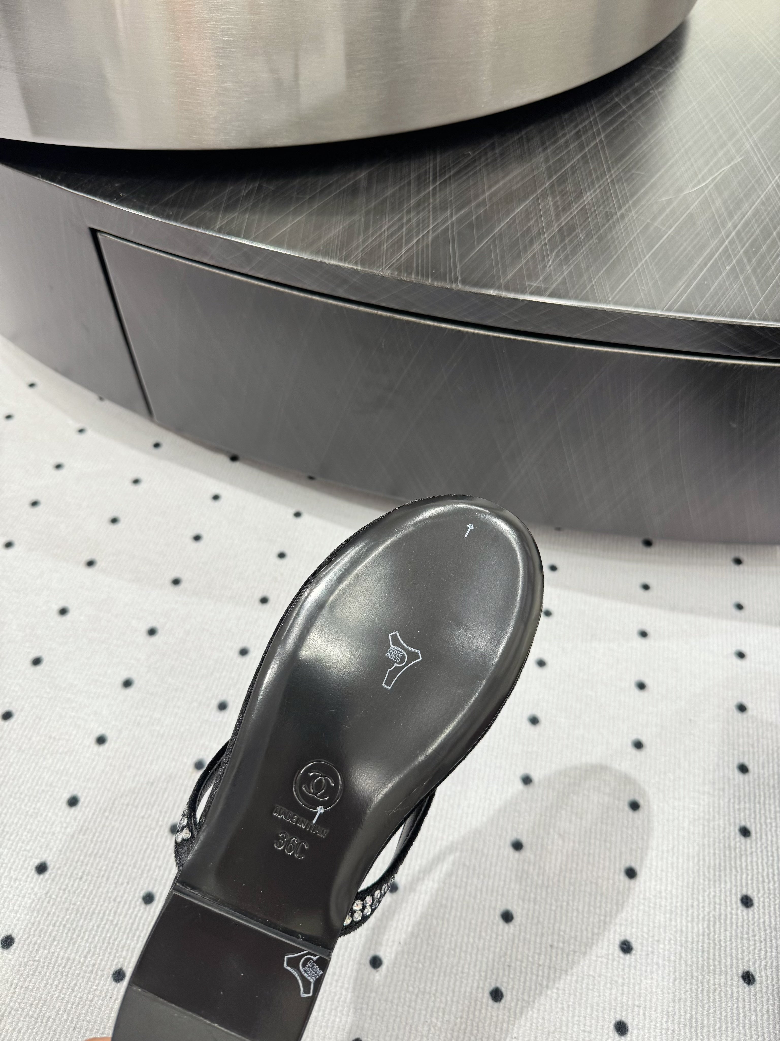 CC Thong Slippers Black Velvet