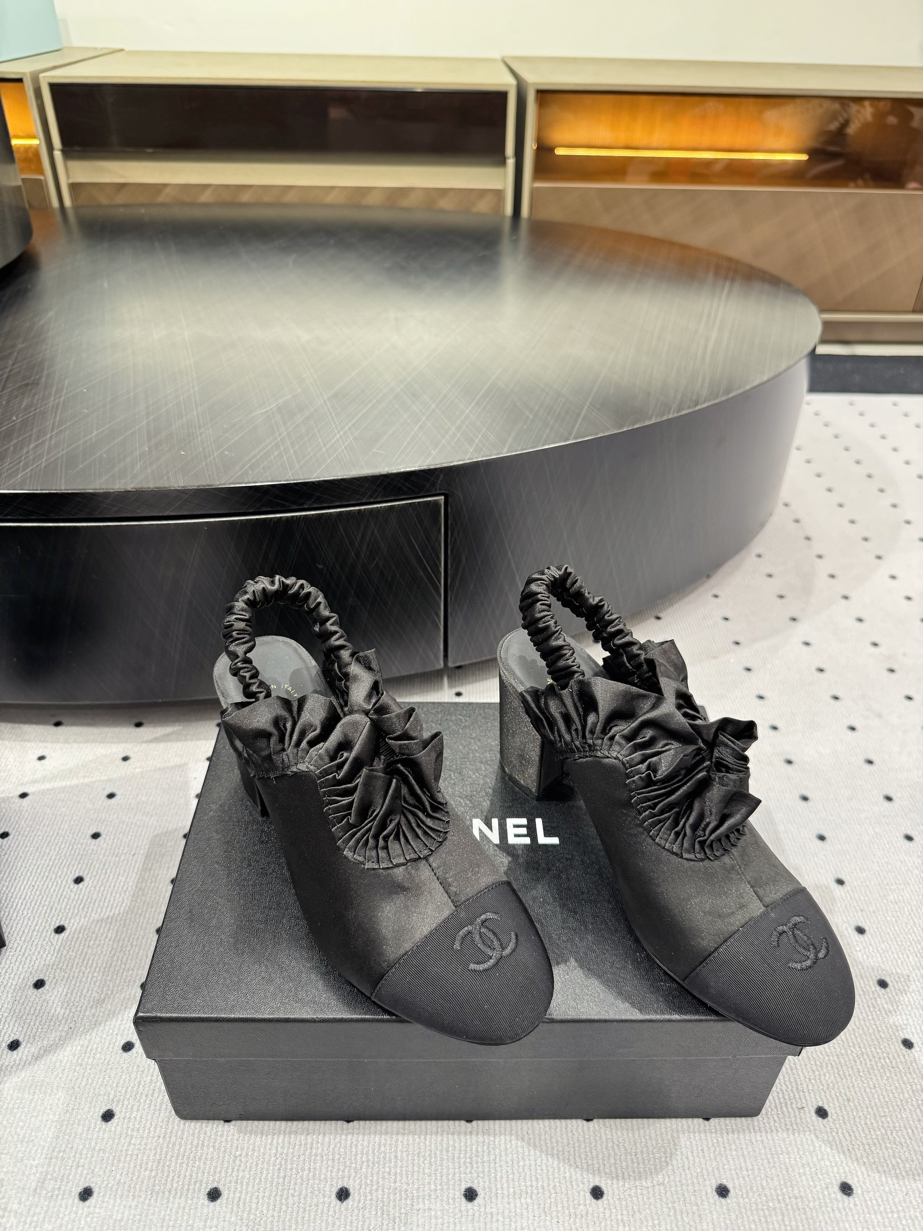 CC 25 Slingback Black Silk 306333