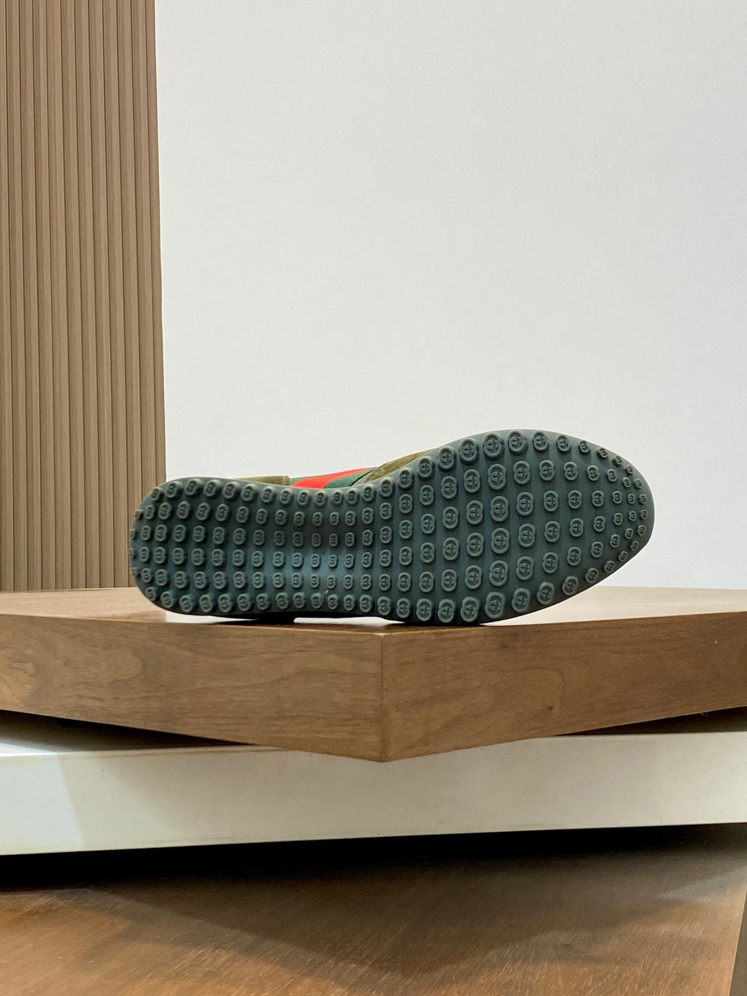 GG Men's Re-Motion Sneaker Olive Green Suede Calfskin 719293