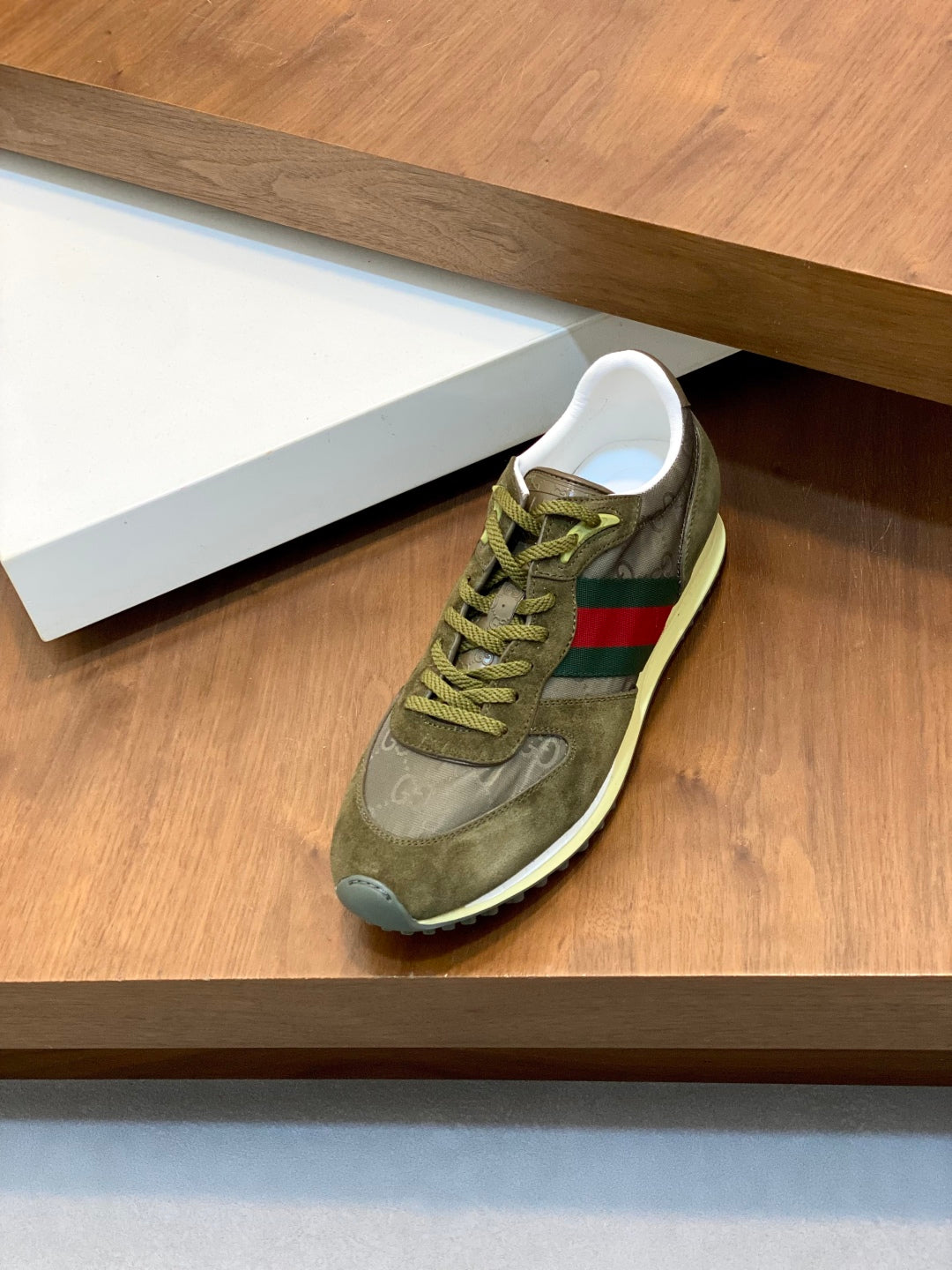 GG Men's Re-Motion Sneaker Olive Green Suede Calfskin 719293