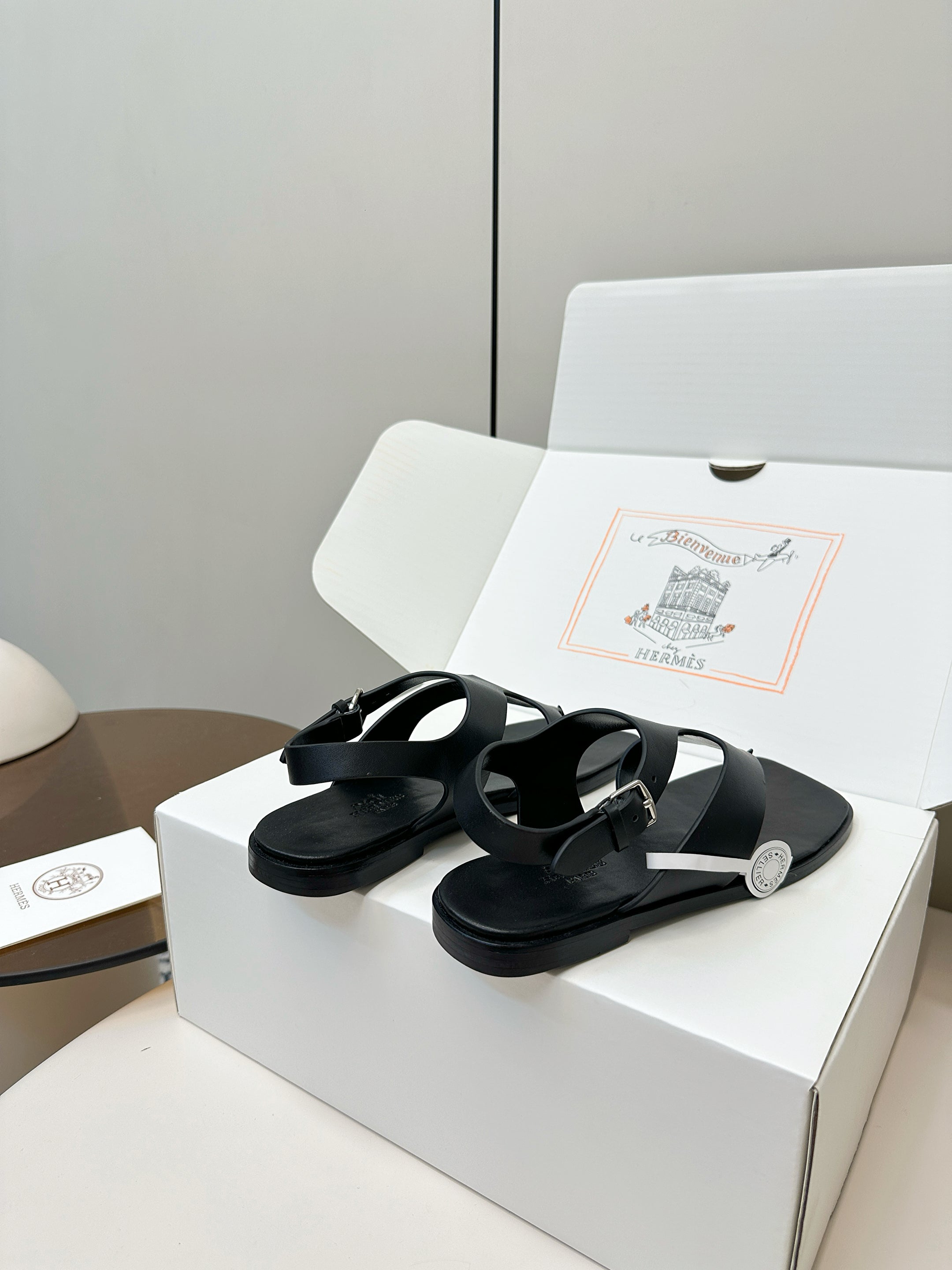 HM Karen Sandals Black Calfskin 369788