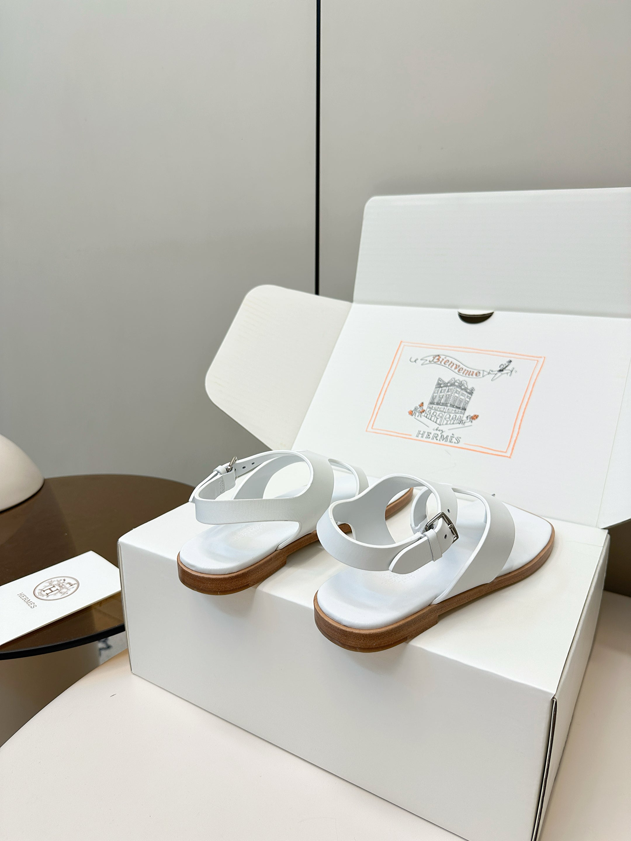 HM Karen Sandals White Calfskin 369789