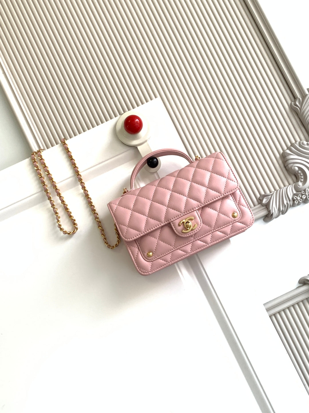 CC Handle Bag 19 Double C Pink Lambskin Gold Hardware