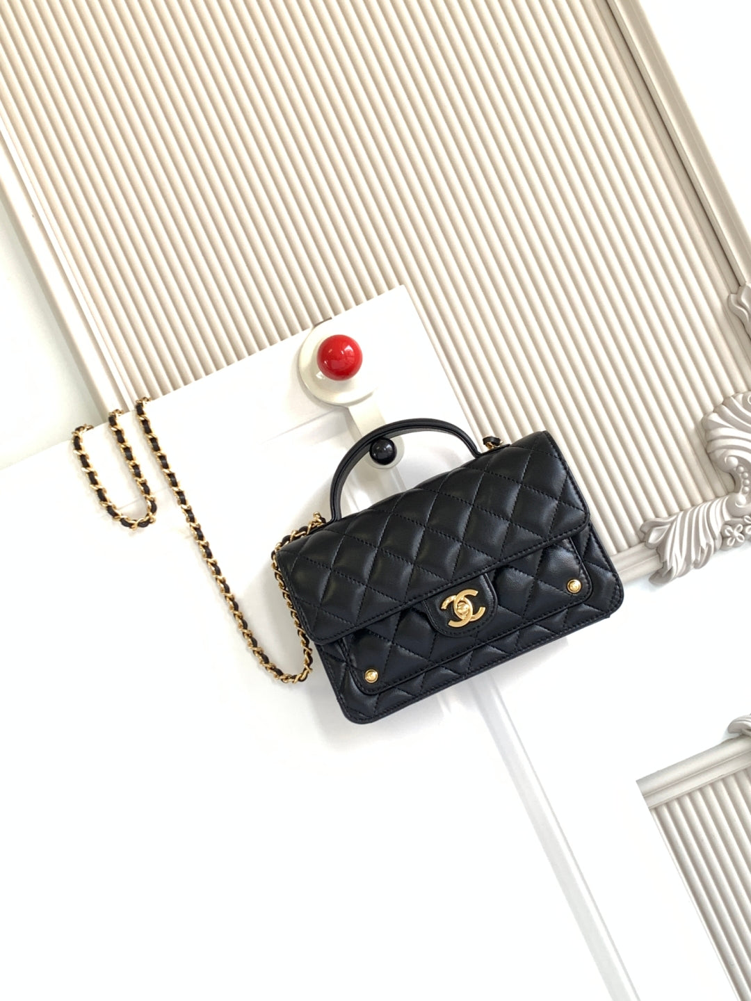 CC Handle Bag 19 Double C Black Lambskin Gold Hardware
