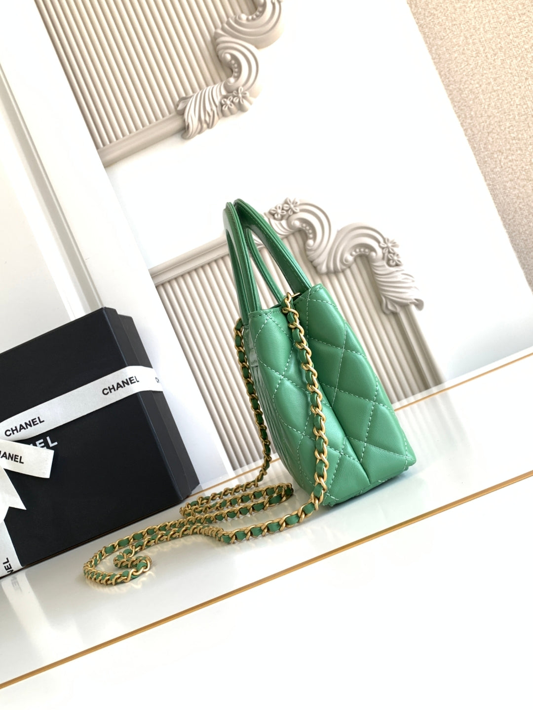cc 24a nano 19cm kelly shopper bag light green lambskin