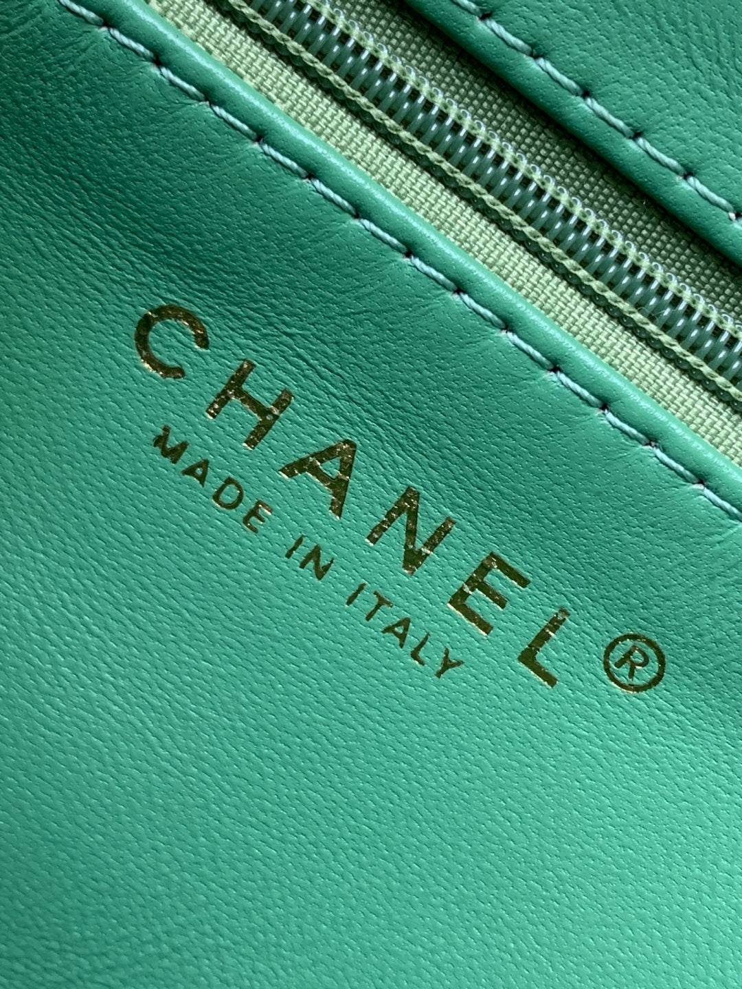 cc 24a nano 19cm kelly shopper bag light green lambskin