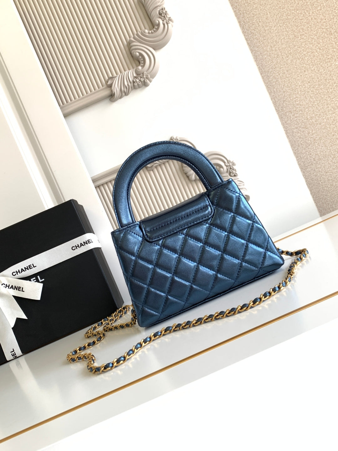 cc 24a nano 19cm kelly shopper bag metallic blue lambskin