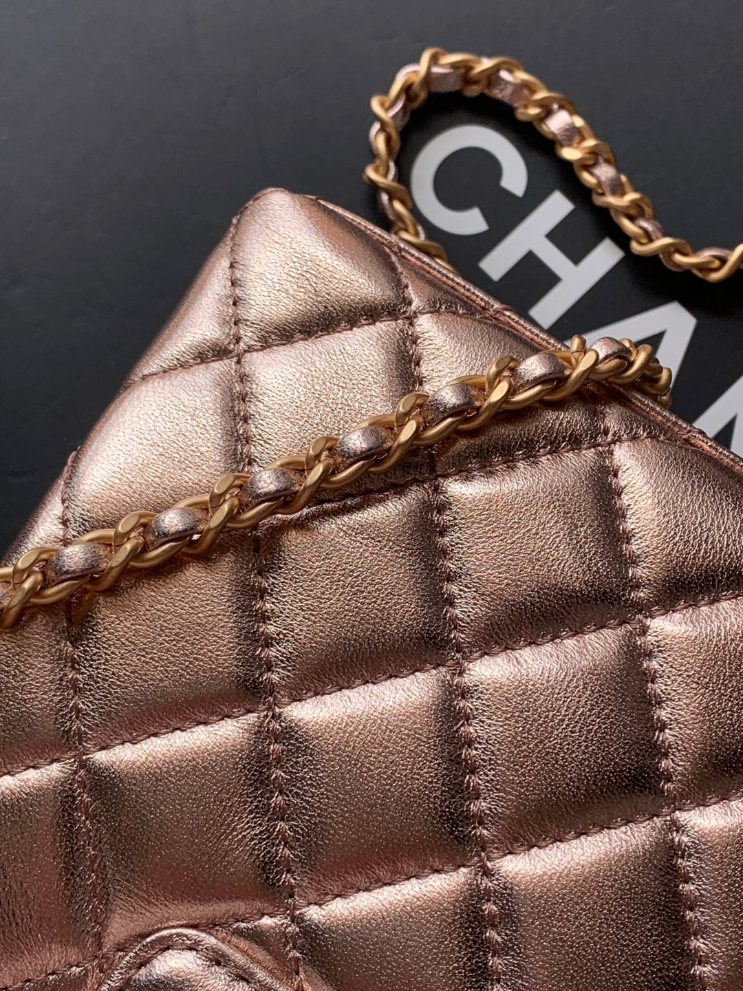 cc 24a nano 19cm kelly shopper bag metallic rose gold lambskin