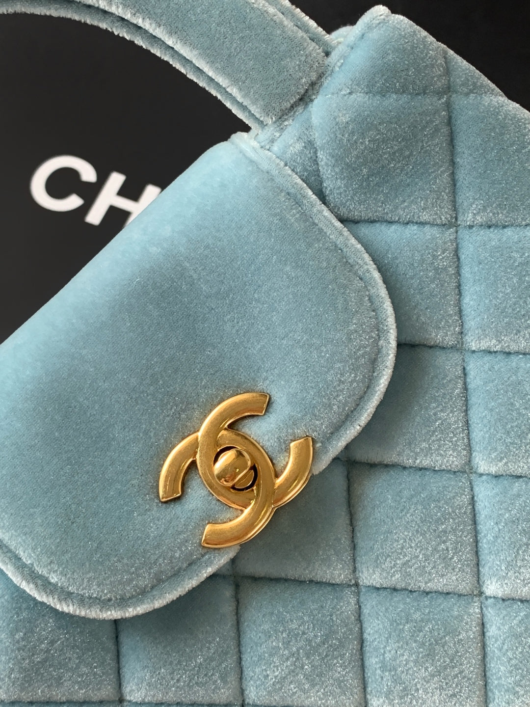 cc 24a nano 19cm kelly shopper bag light blue velvet
