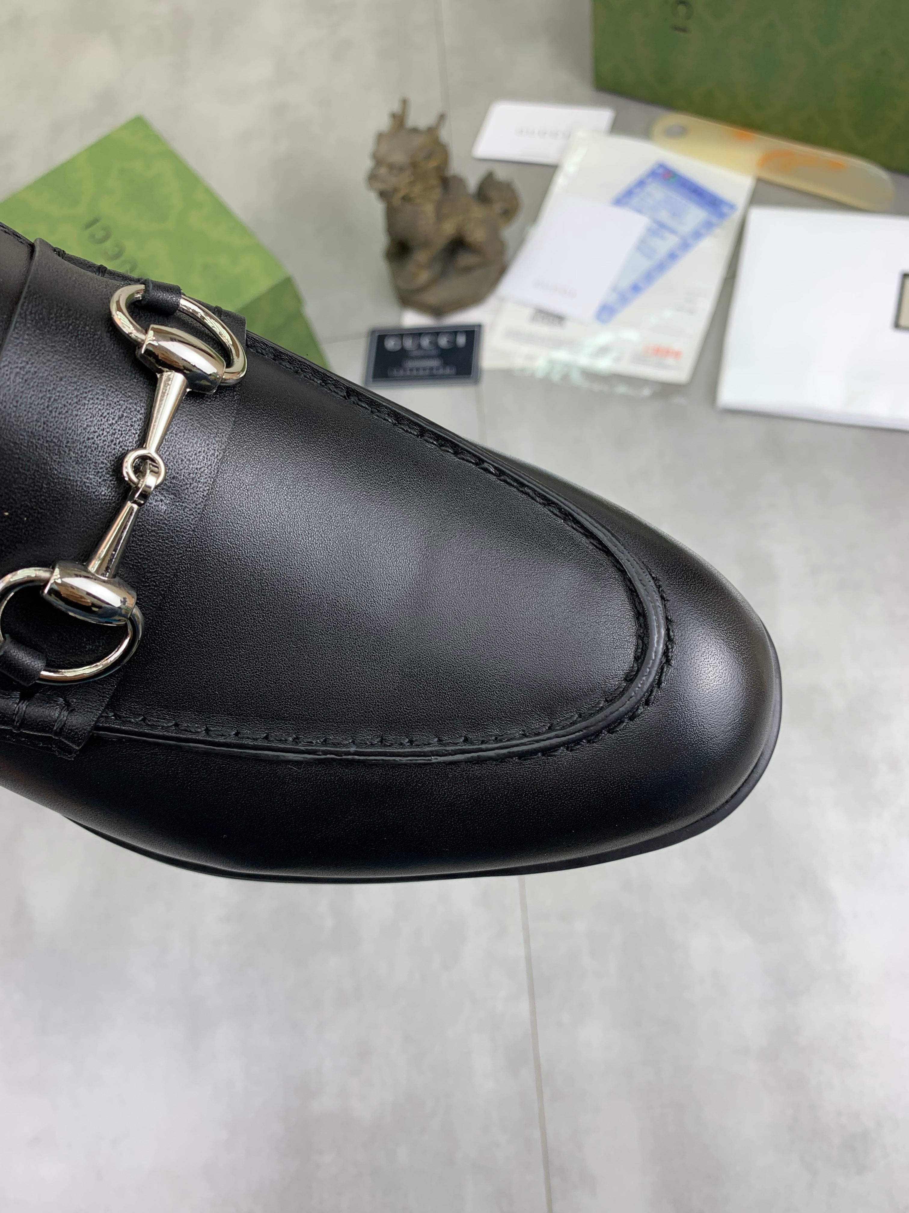 GG Men's Horsebit Loafer Black Silver Cowhide 524769