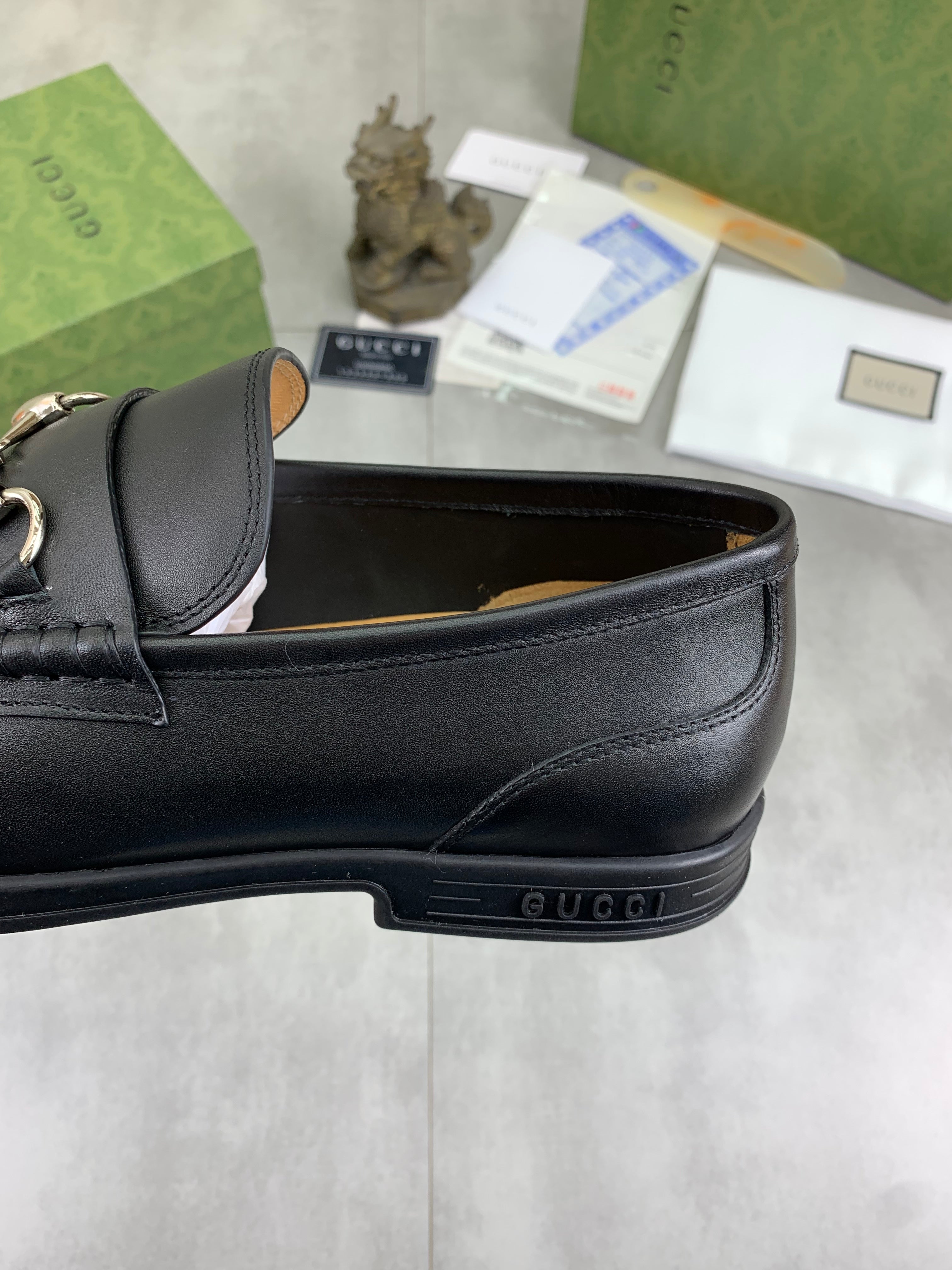 GG Men's Horsebit Loafer Black Silver Cowhide 524769