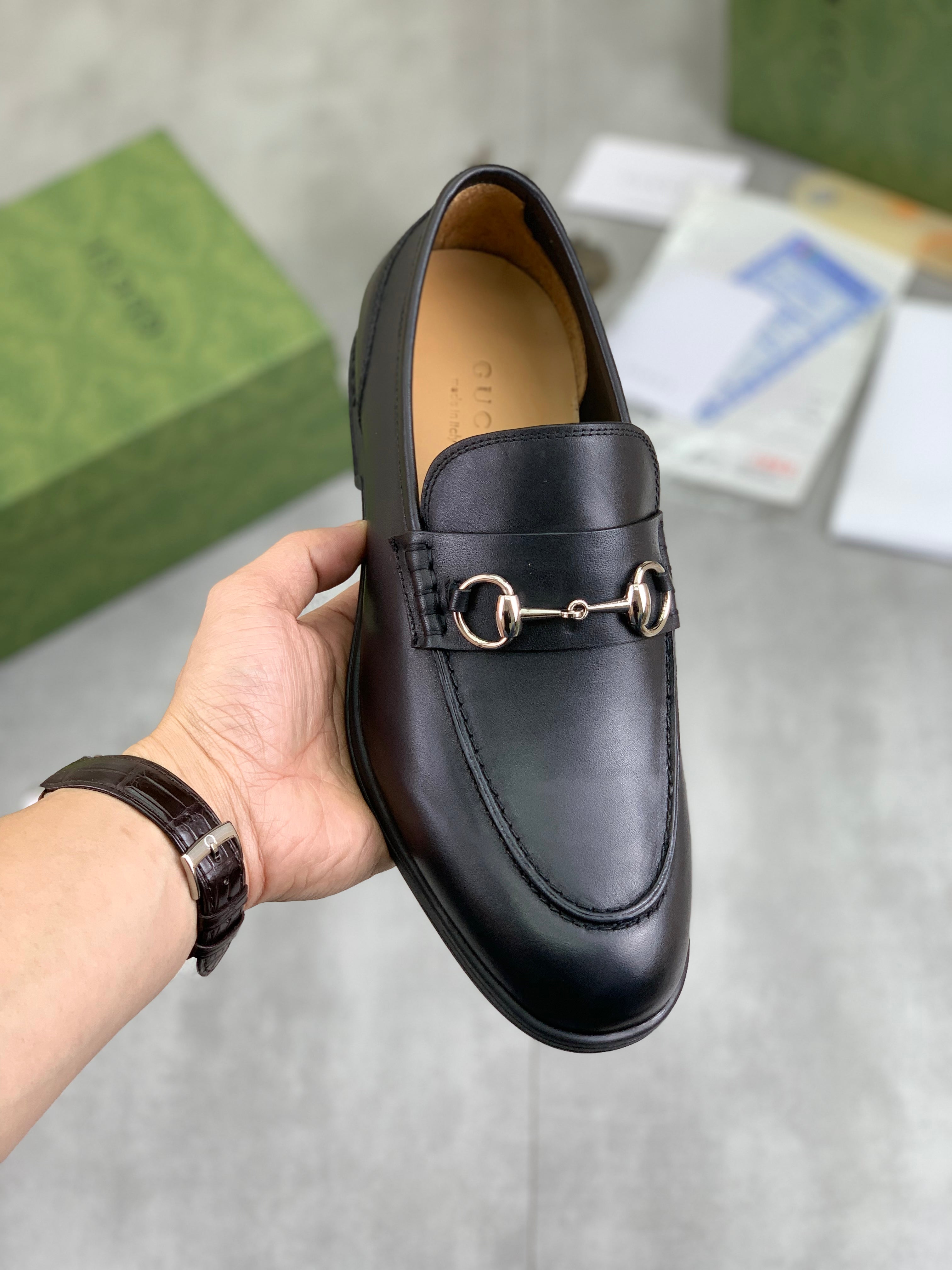 GG Men's Horsebit Loafer Black Silver Cowhide 524769