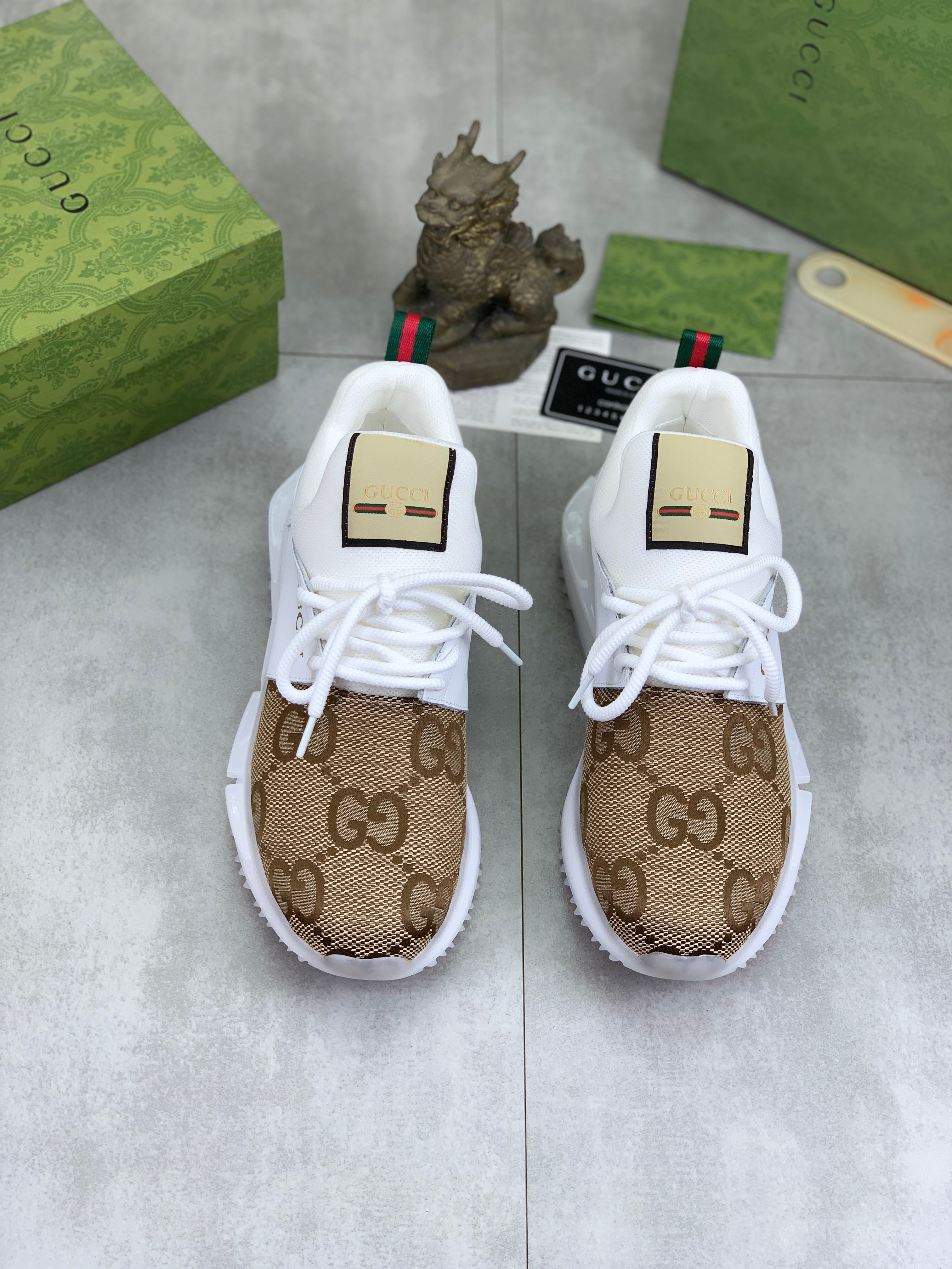 GG Men's Sneaker White Brown Calfskin Canvas 528940