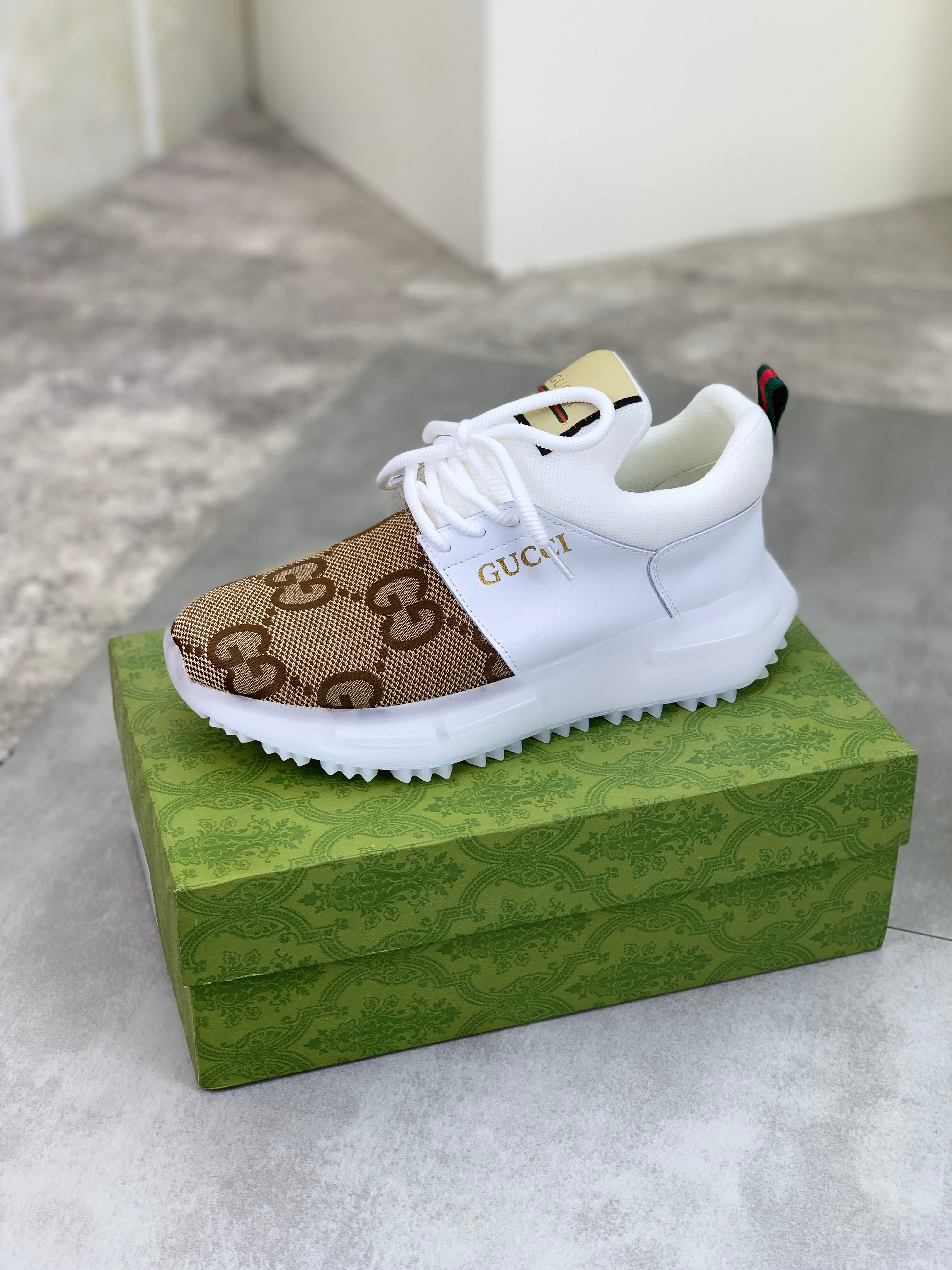 GG Men's Sneaker White Brown Calfskin Canvas 528940