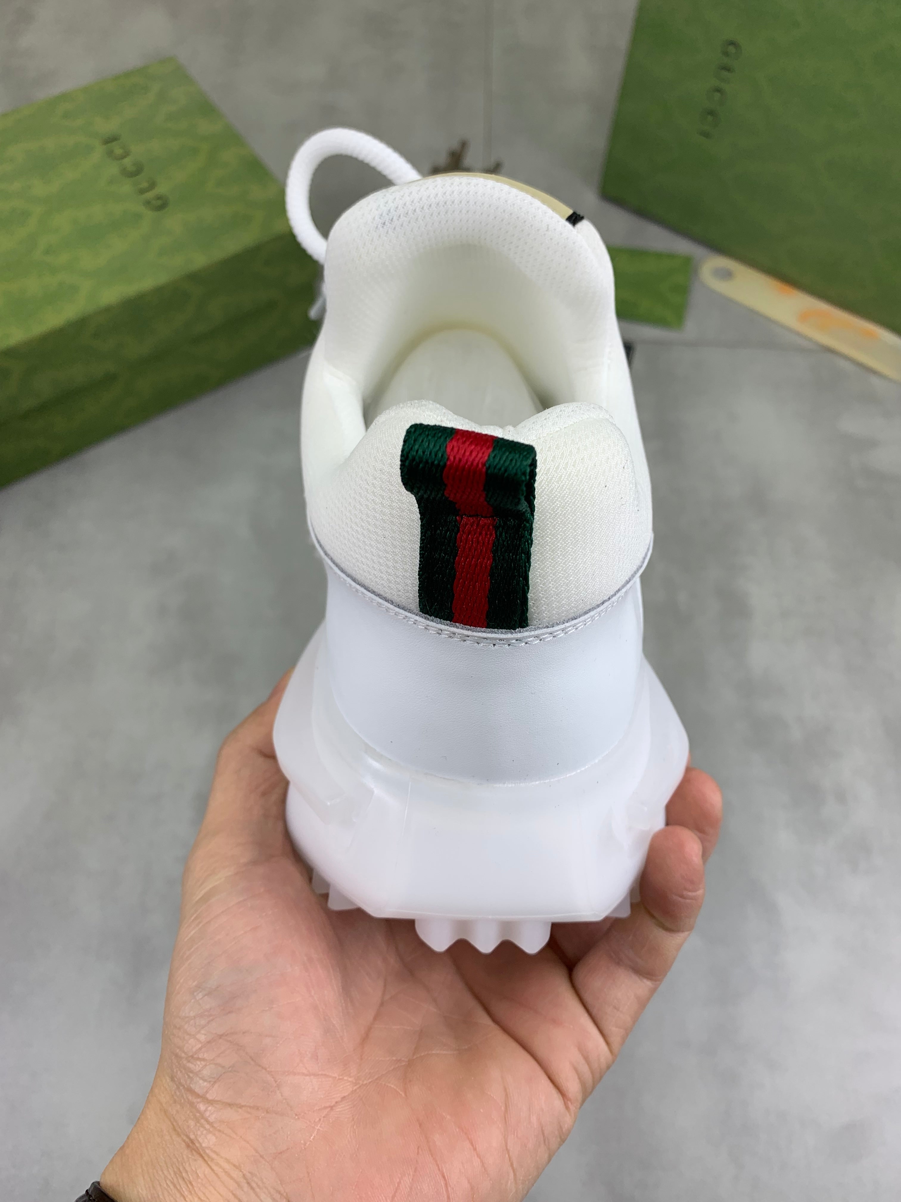 GG Men's Sneaker White Brown Calfskin Canvas 528940