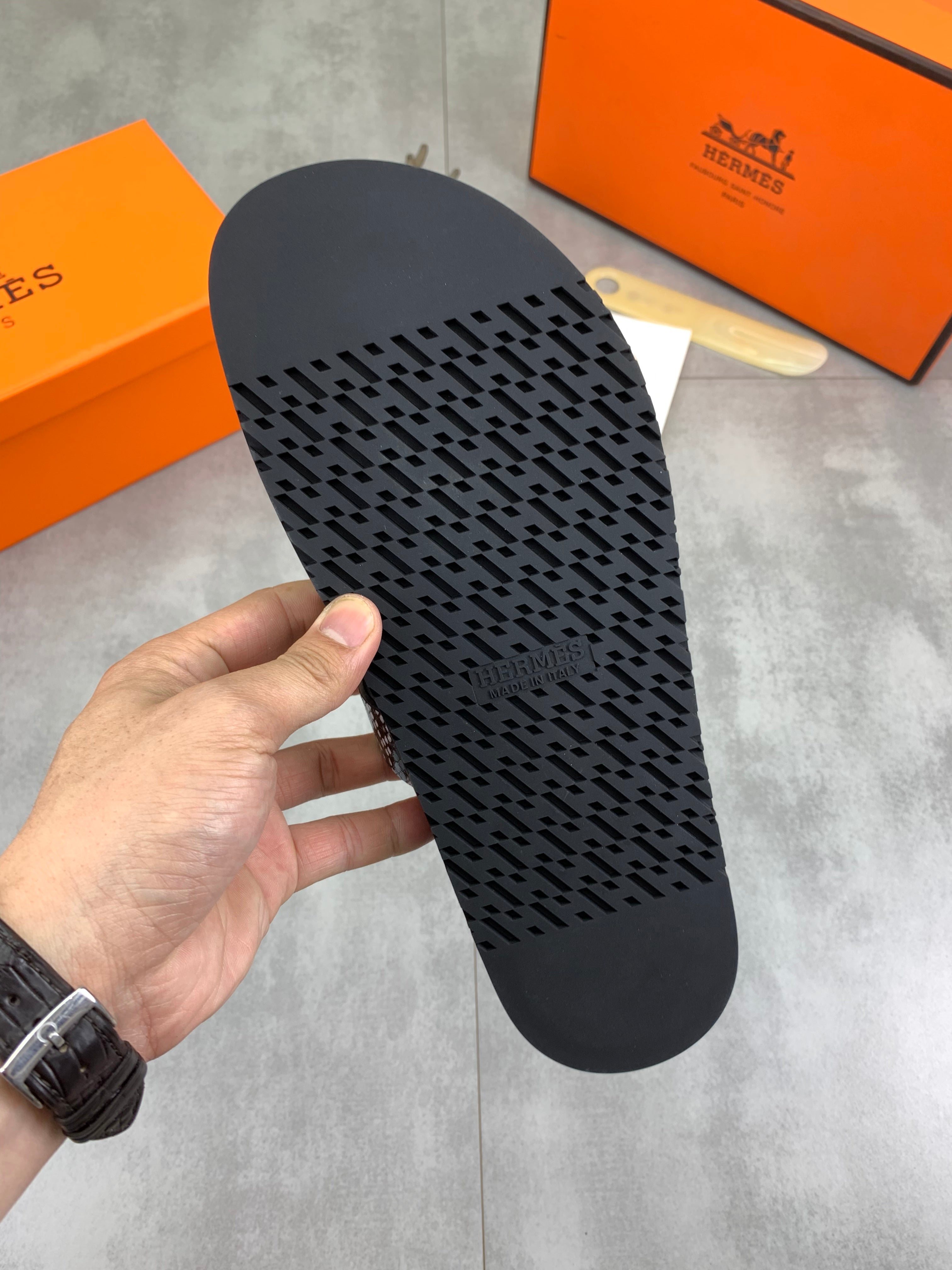 HM Men's Slide Black Cowhide 616260