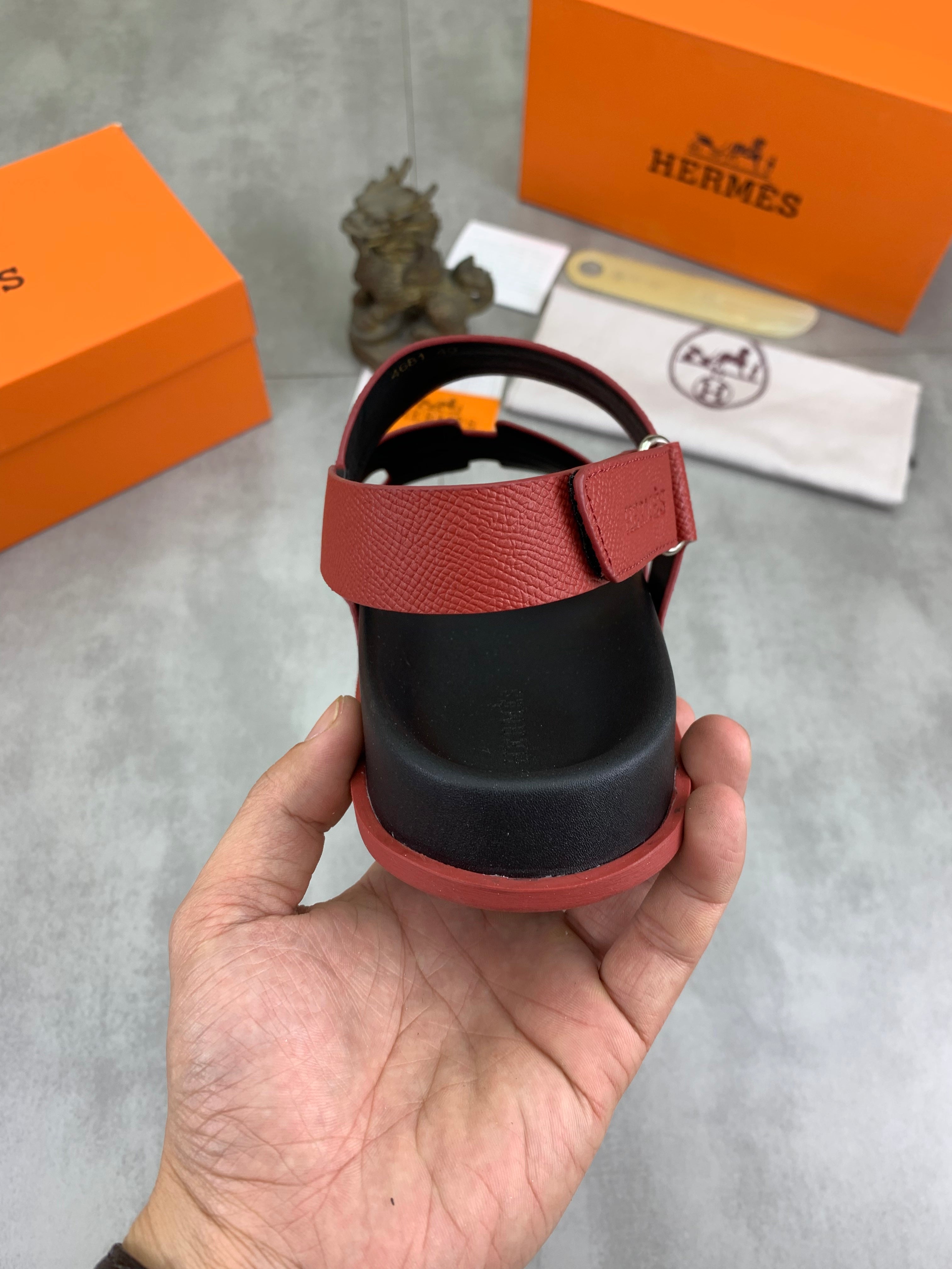 HM Men's Chypre Sandals Red Calfskin 645501