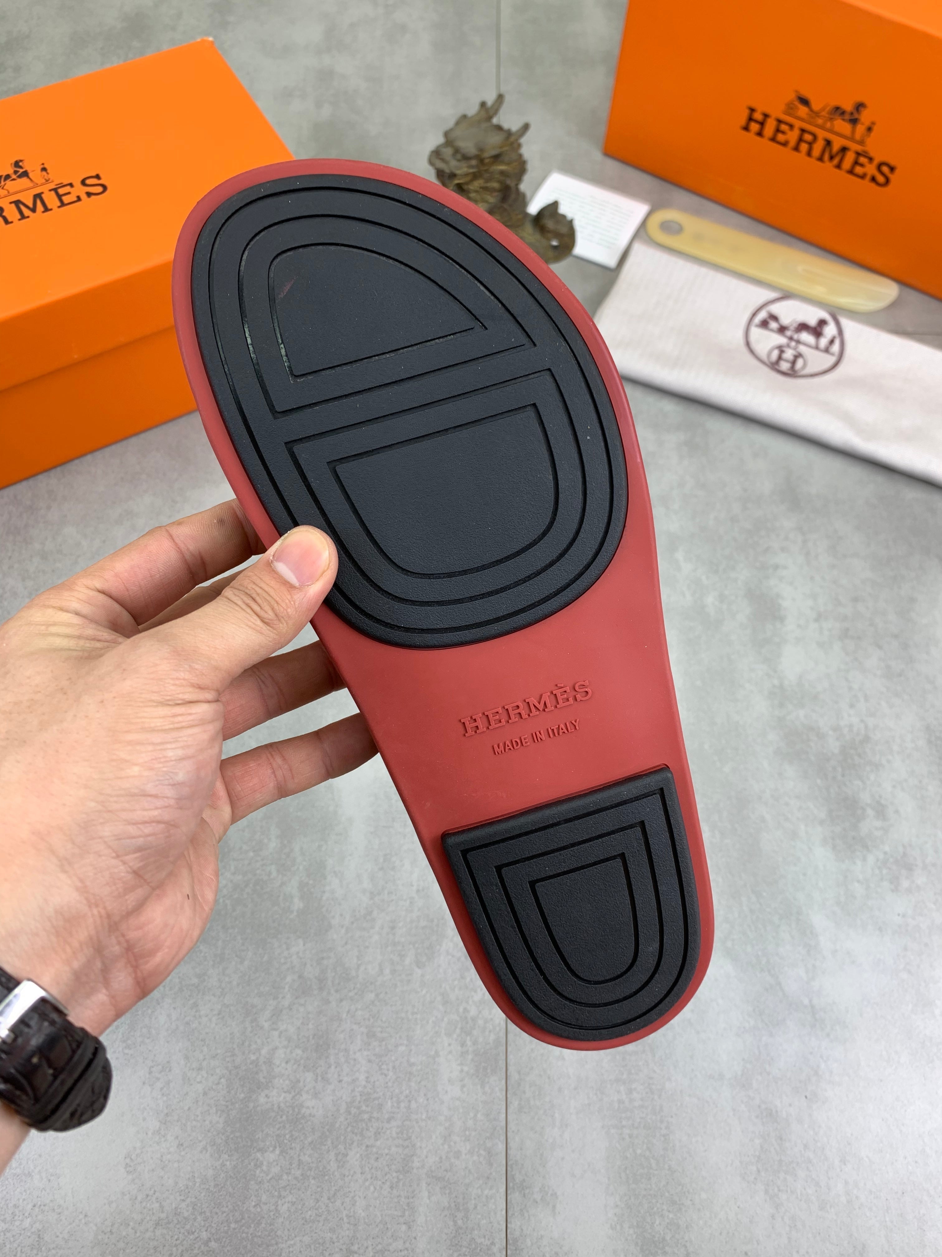 HM Men's Genius Sandals Red Calfskin 645501