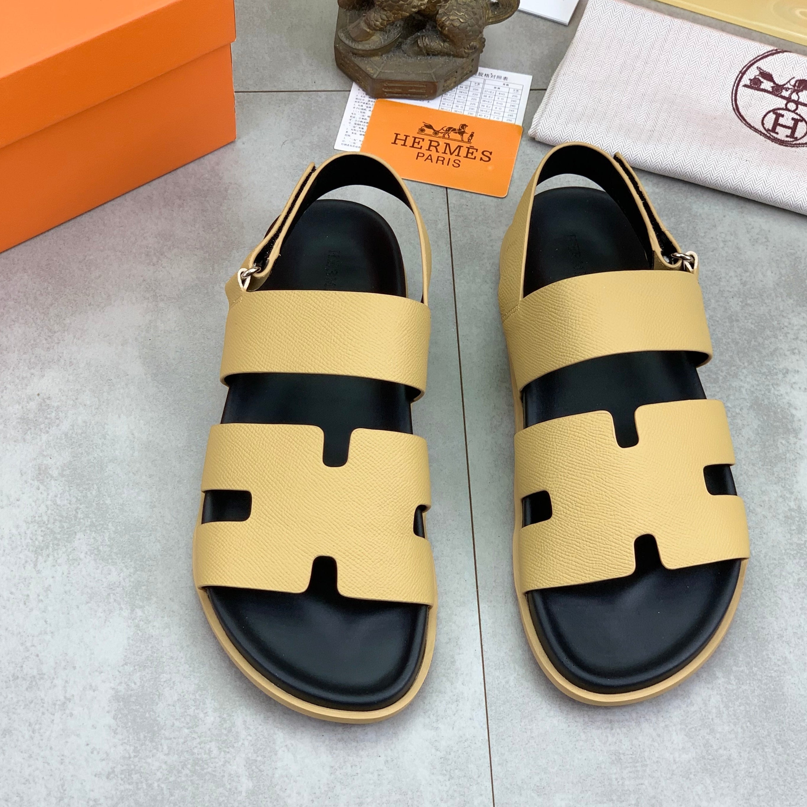 HM Men's Genius Sandals Yellow Jasmine Calfskin 645503