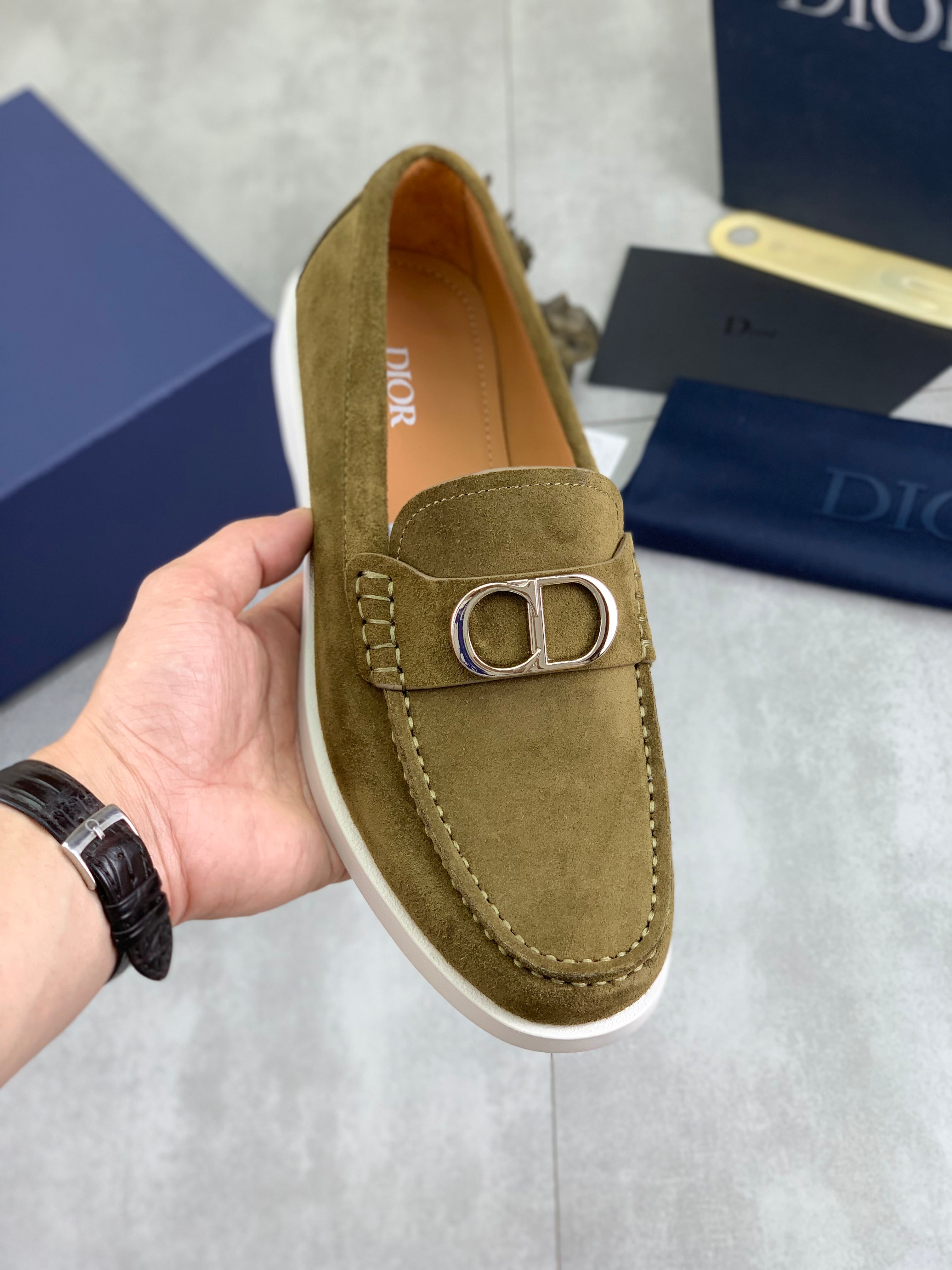 CD Loafer Olive Green Suede 646589