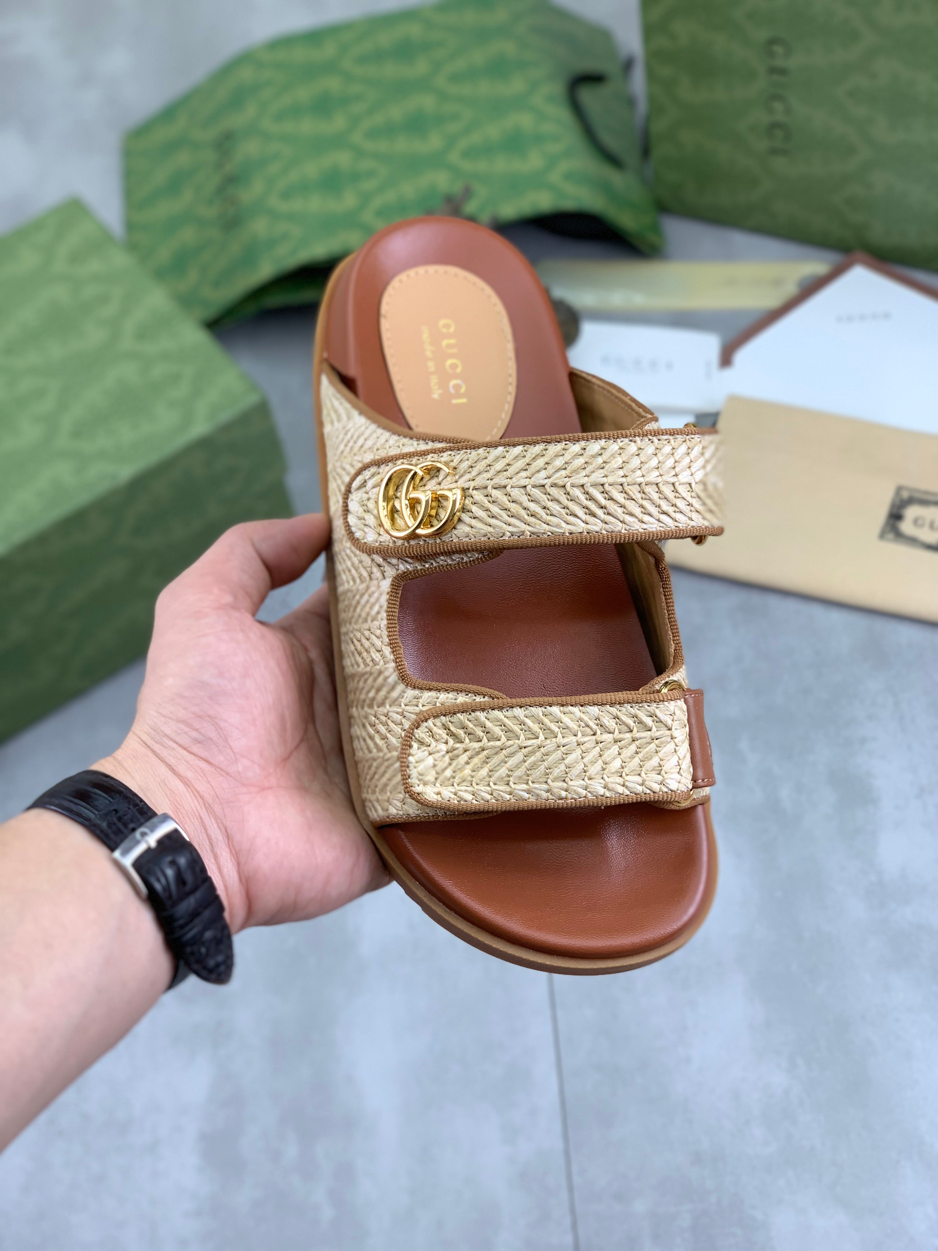 GG Men's 25 Slide Beige Brown Sedge Cowhide 734883