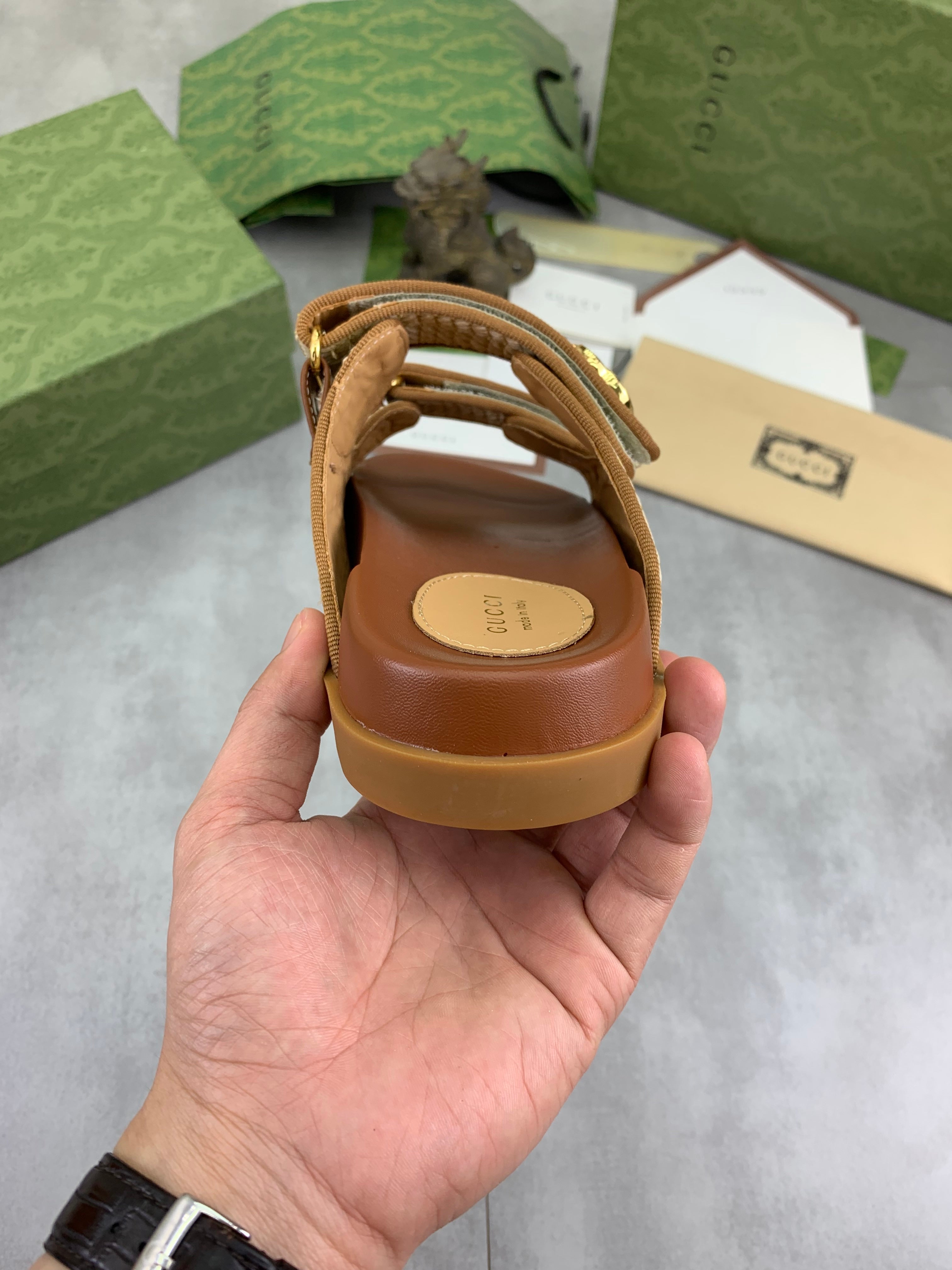 GG Men's 25 Slide Beige Brown Sedge Cowhide 734883