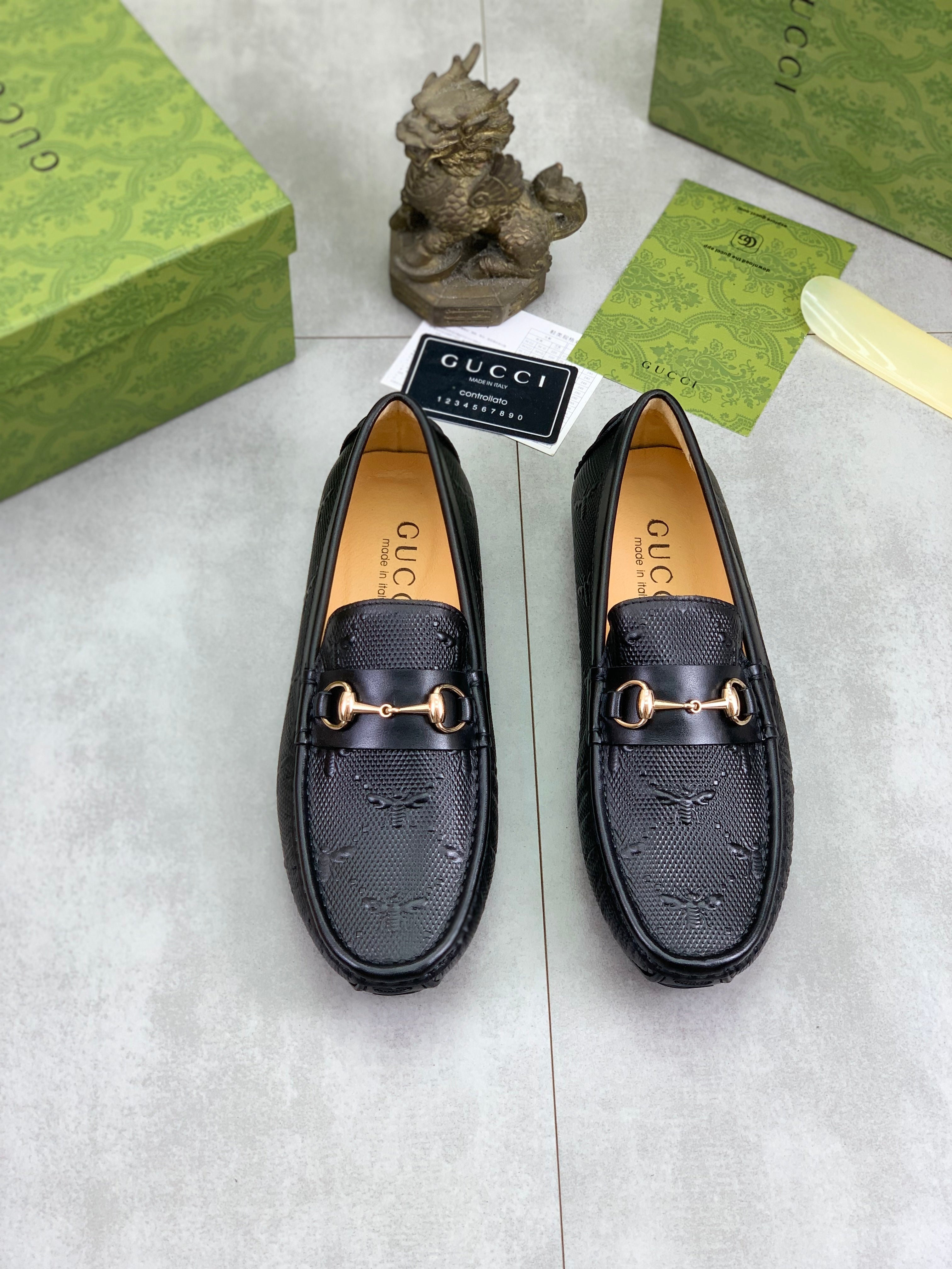GG Men's Loafer Black Calfskin 737259