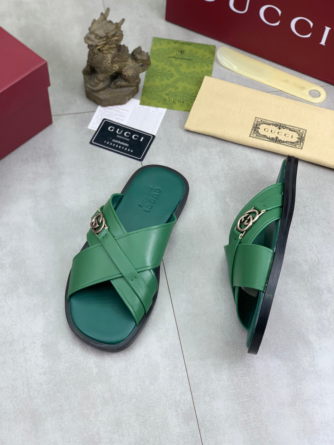 GG Men's 25 Sandals Slide Green Cowhide 738472