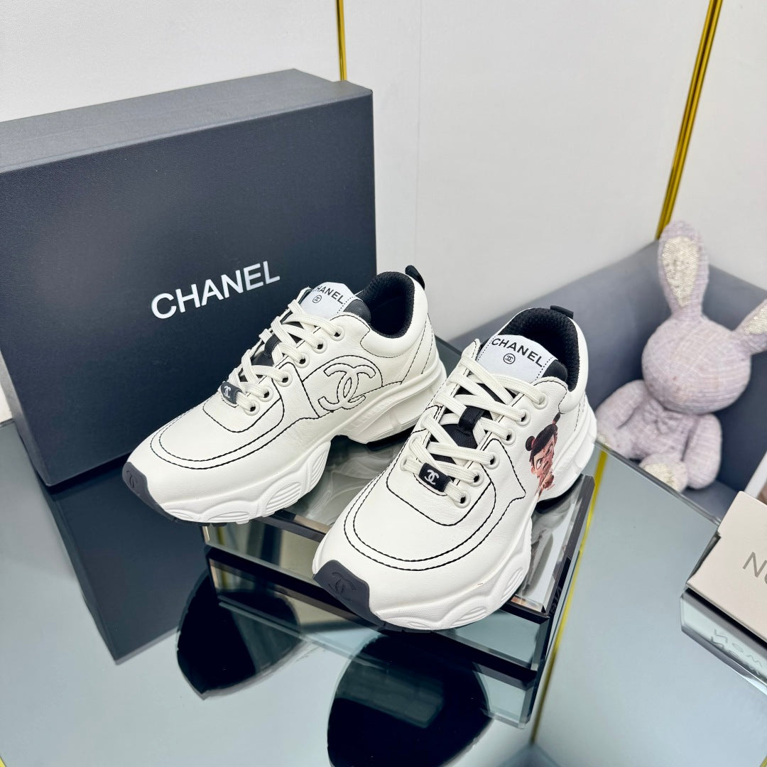 CC Sneaker White with Sticker Cowhide 238629
