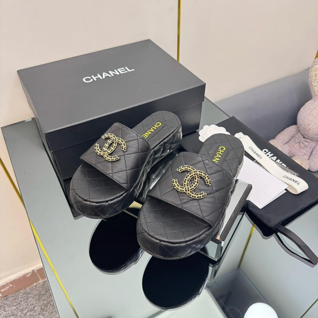 CC 25 Flatform Slide Black Leather  238491