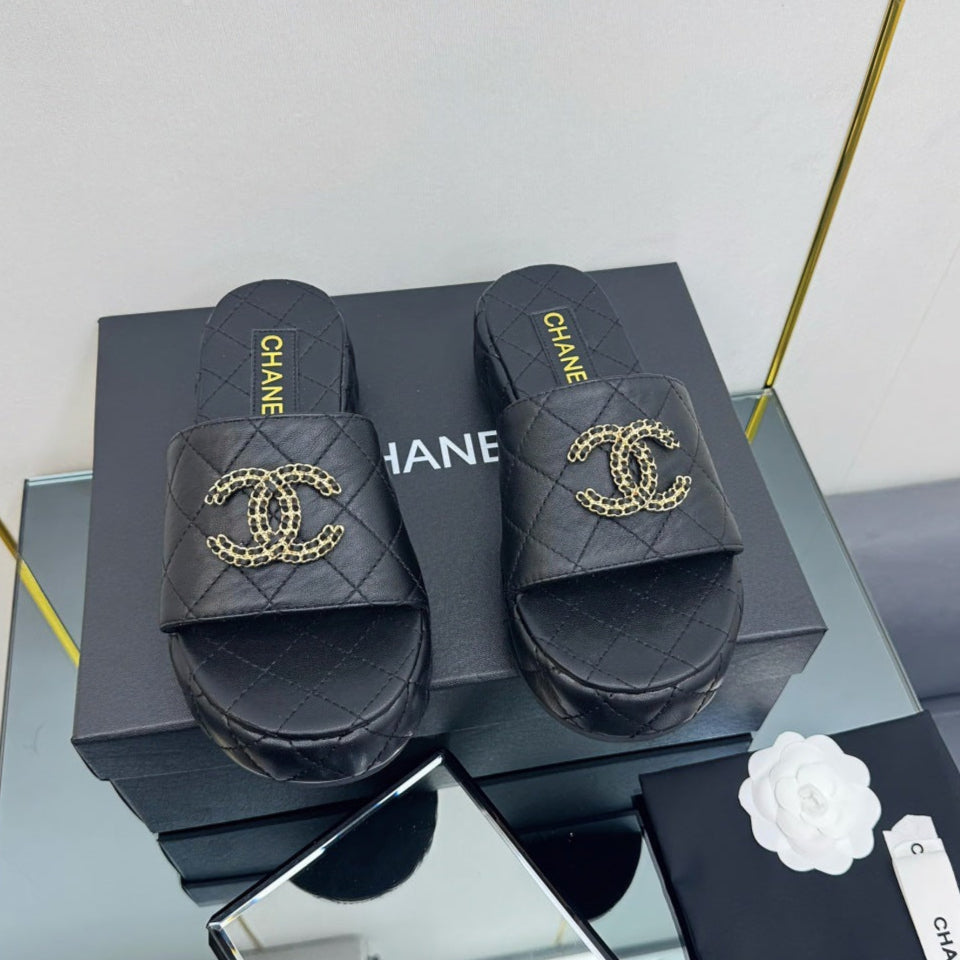 CC 25 Flatform Slide Black Leather  238491