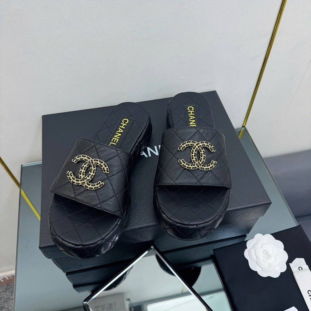 CC 25 Flatform Slide Black Leather  238491