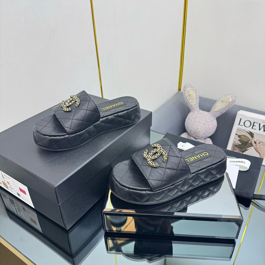 CC 25 Flatform Slide Black Leather  238491