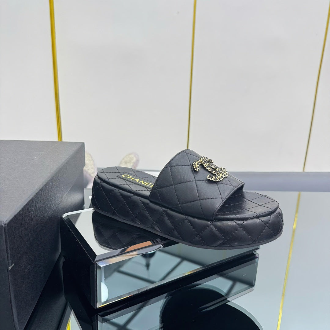 CC 25 Flatform Slide Black Leather  238491