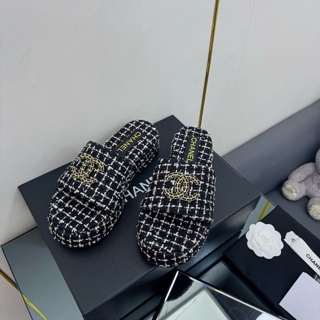 CC 25 Flatform Slide Black Fabric 238492