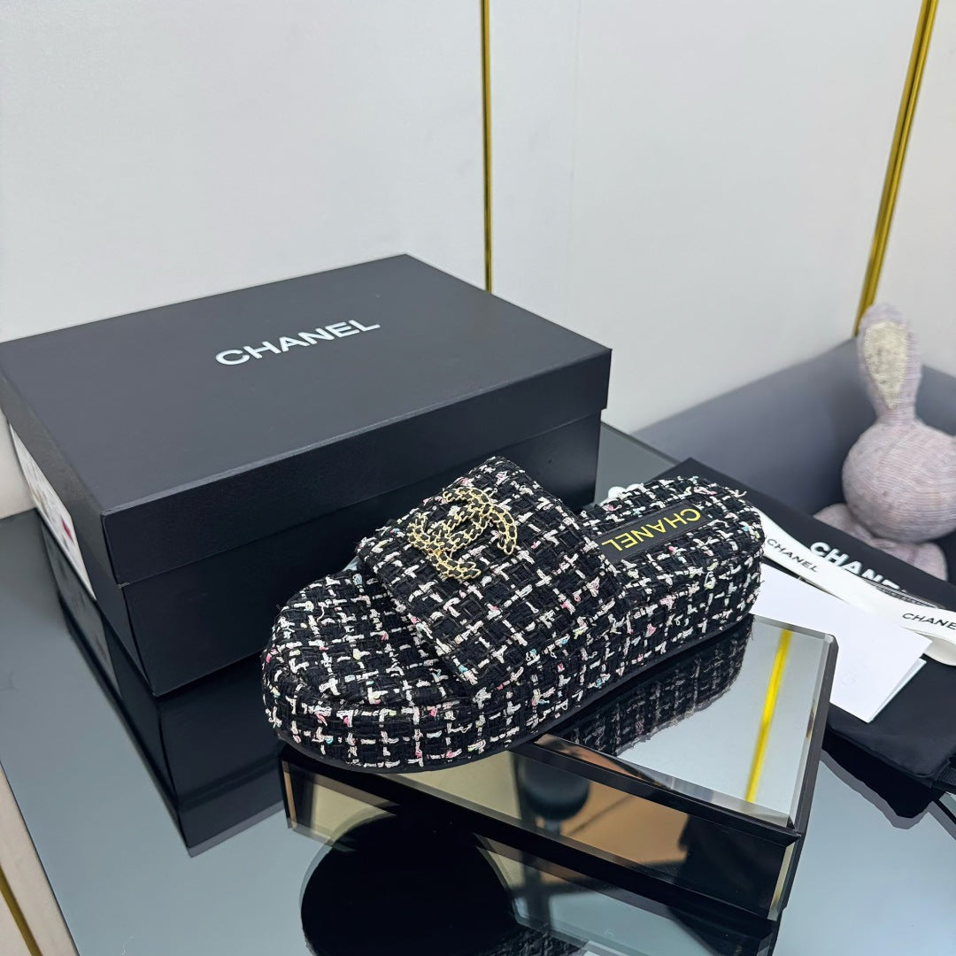 CC 25 Flatform Slide Black Fabric 238492