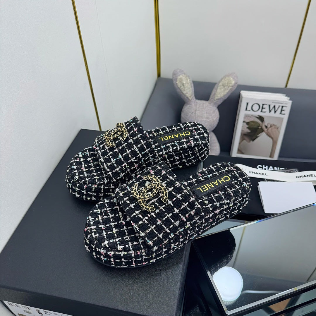 CC 25 Flatform Slide Black Fabric 238492