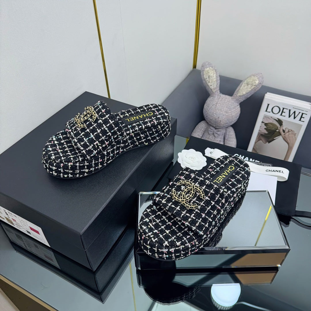 CC 25 Flatform Slide Black Fabric 238492