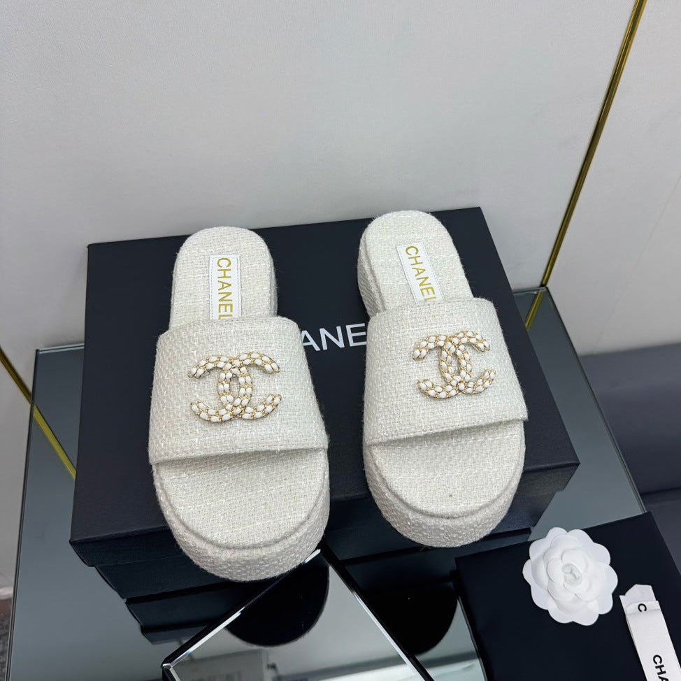 CC 25 Flatform Slide White Fabric 238494