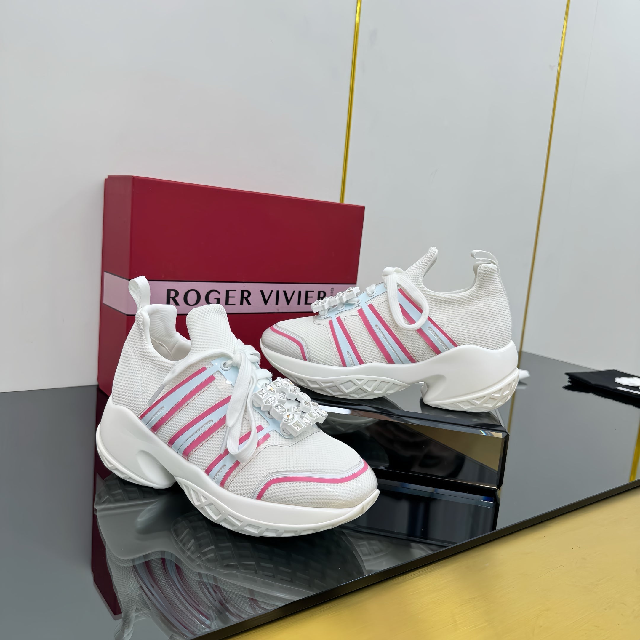 Viv 25 Motor Sneaker White Special Mesh 250500