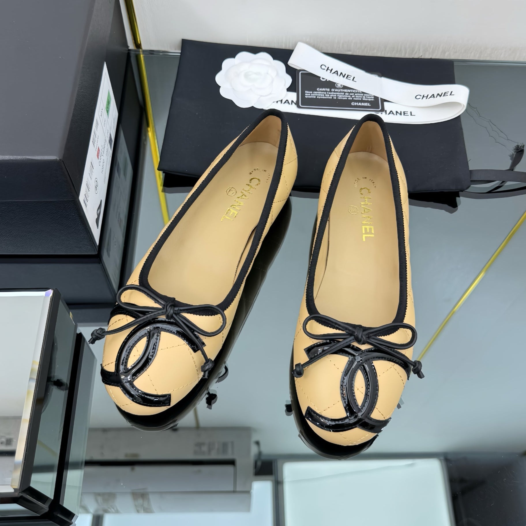 CC 25 Cambon Ballet Flat Beige Black Quilted Calfskin