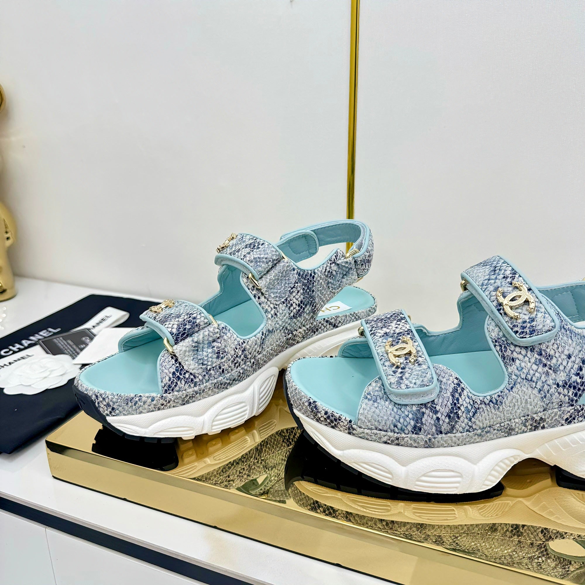 CC 25 Sandals Blue Pearlescent Sheepskin 312944