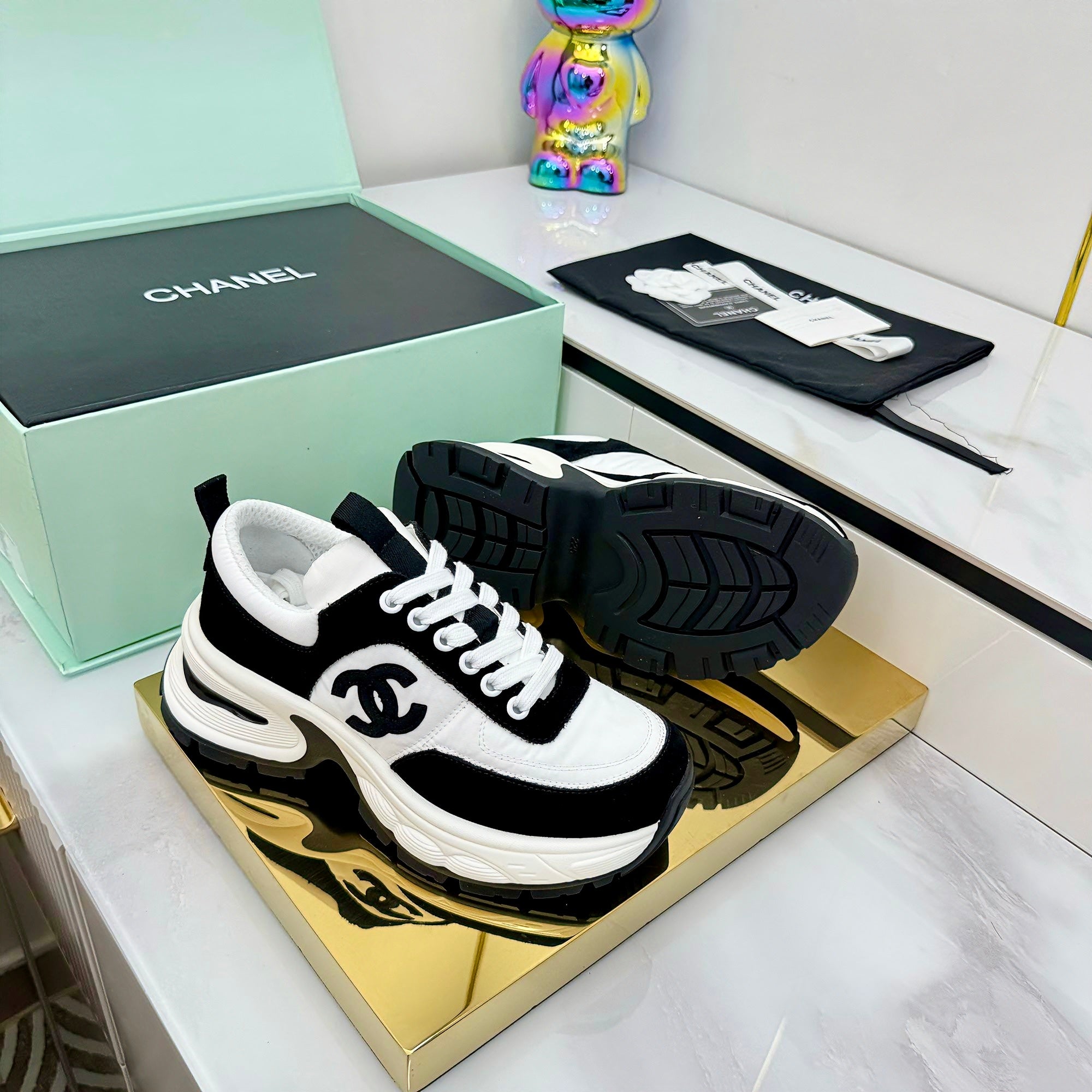 CC 25 Sneaker Black White Cowhide 331171