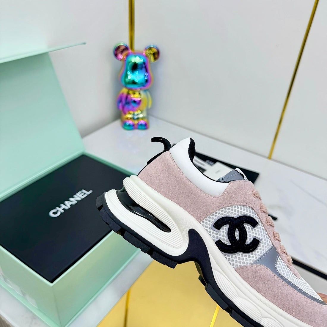 CC 25 Sneaker Pink White Cowhide 331176