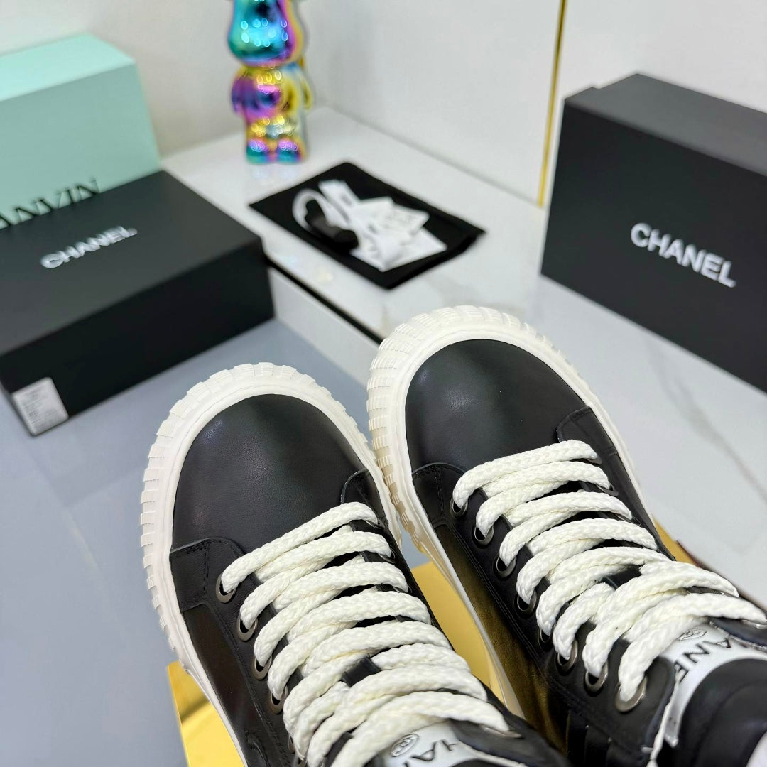 Chanel 2025 High-Top Sneakers Black White Cowhide 469794
