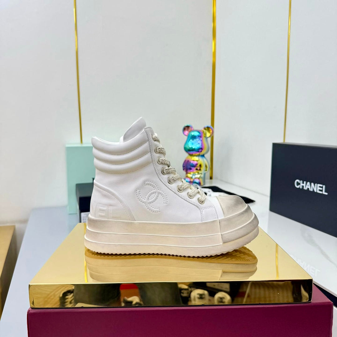 Chanel 25 High Sneaker White Cowhide 469785