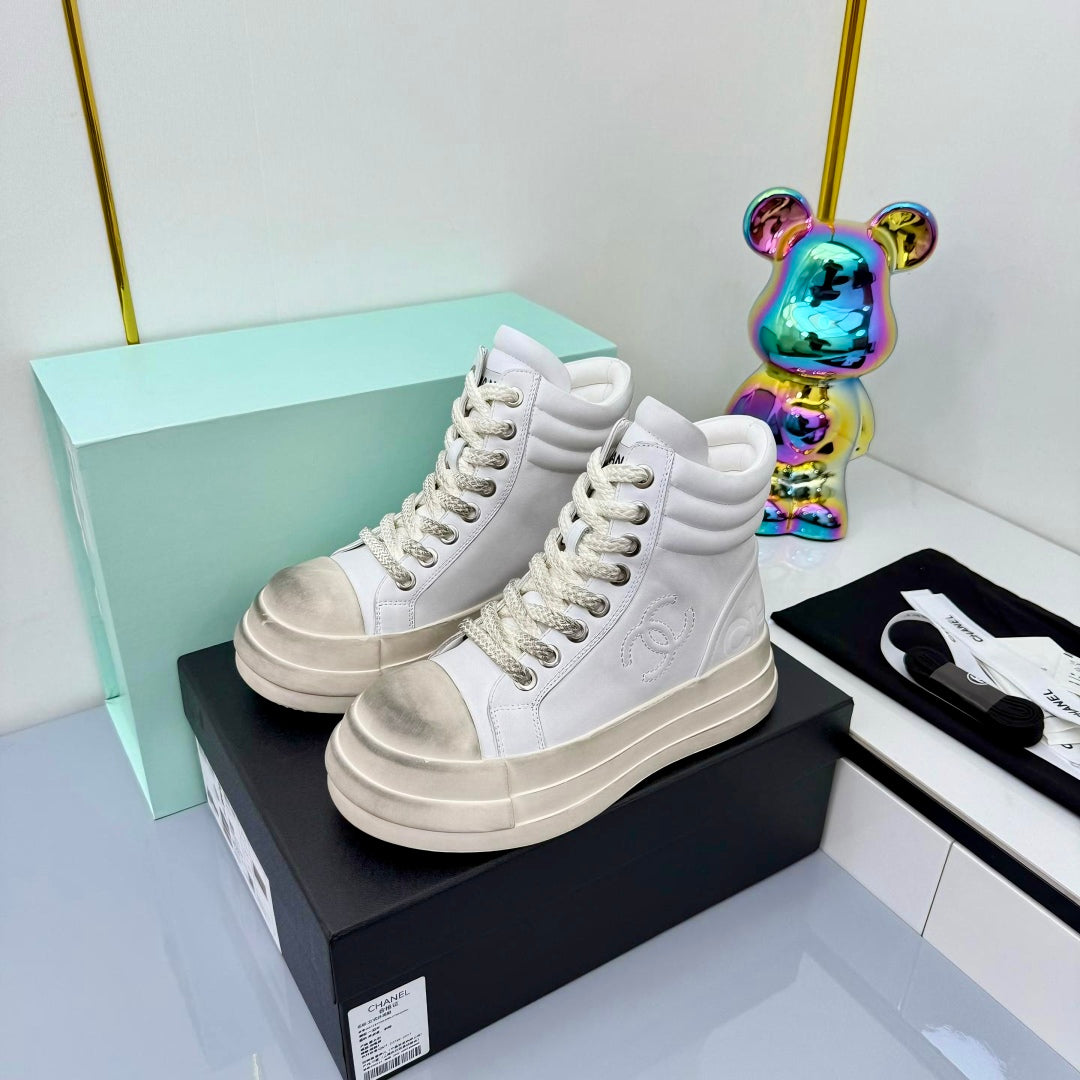 Chanel 25 High Sneaker White Cowhide 469785
