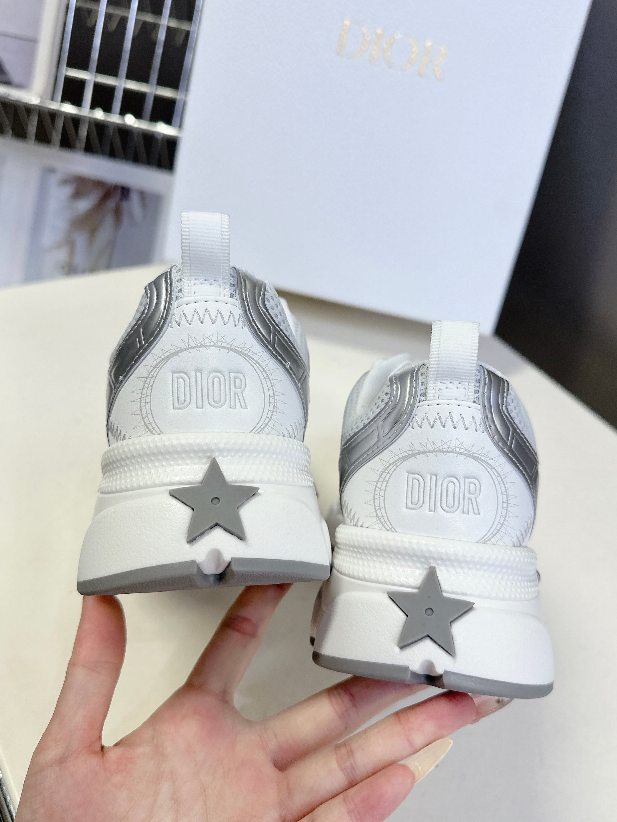 CD 25 Sneaker White Sliver  307167